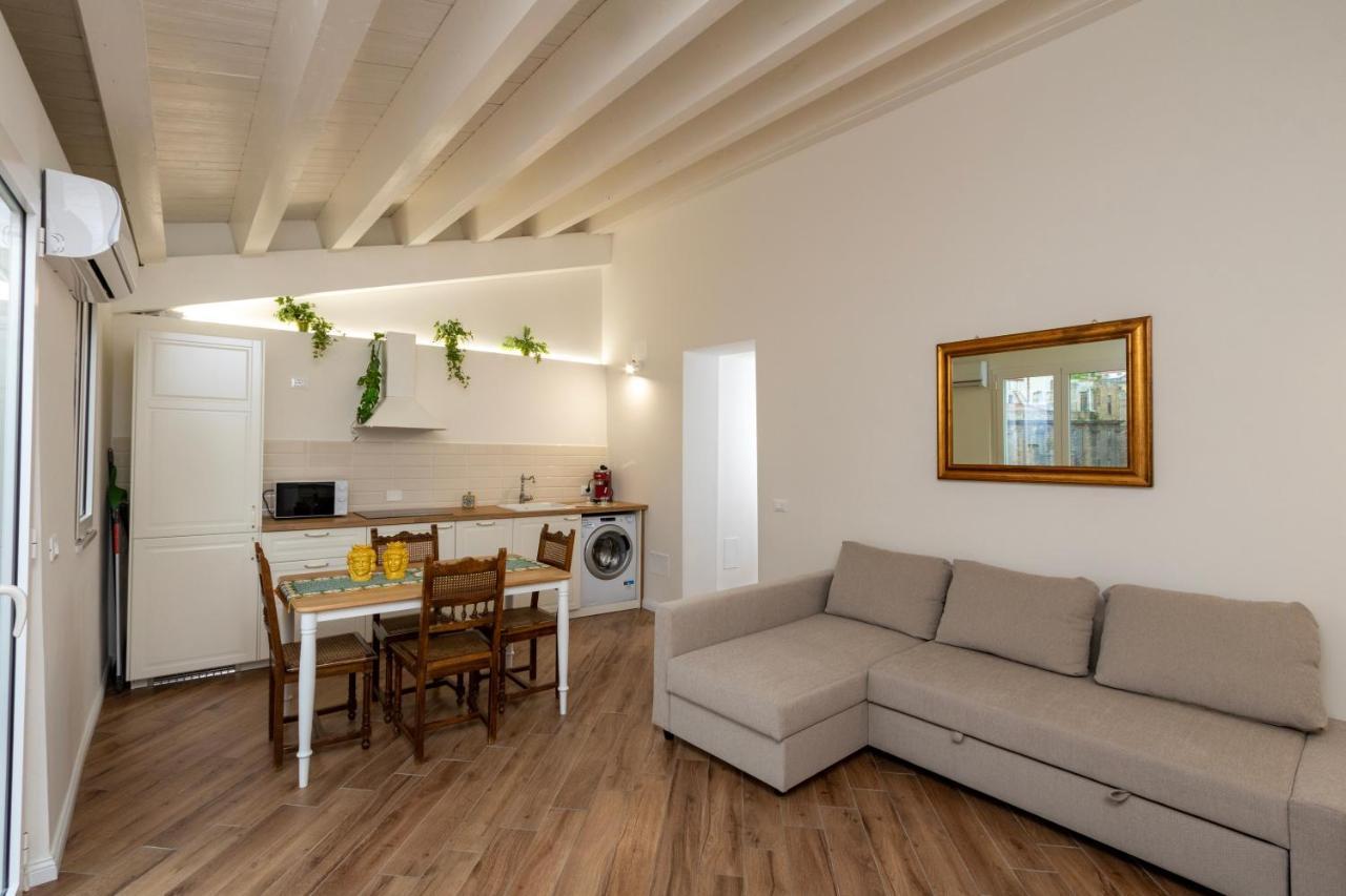 Cortile Del Greco Apartments Palermo Eksteriør bilde